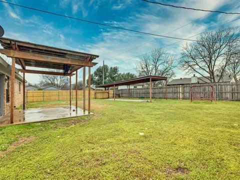 Tiny photo for 520 Post Oak Lane, Burleson, TX 76028 (MLS # 21101435)