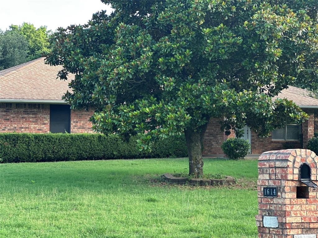 Doctor Skipworth Add - Residential Lease