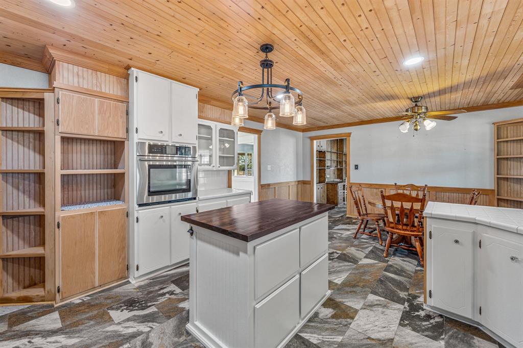 10184 S US Highway 281