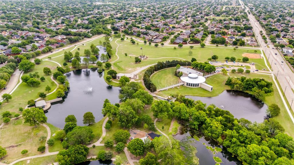 1214 Grimsworth Lane