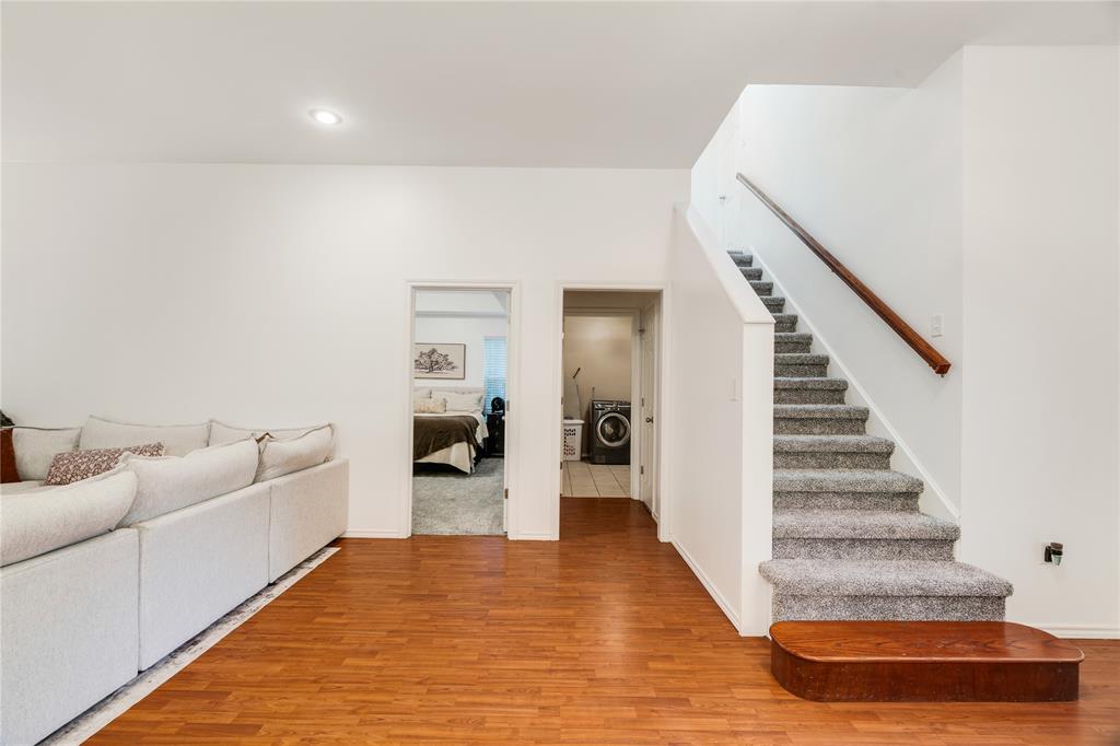 Photo of 139 Parc Ouest Drive, Paris, TX 75460 (MLS # 21374692)