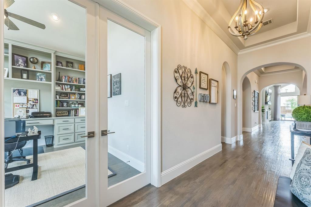 841 Ivy Glen Court