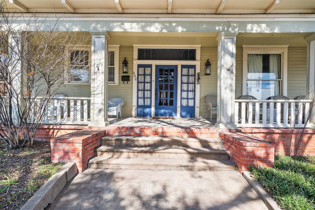 502a W Hubbard Street