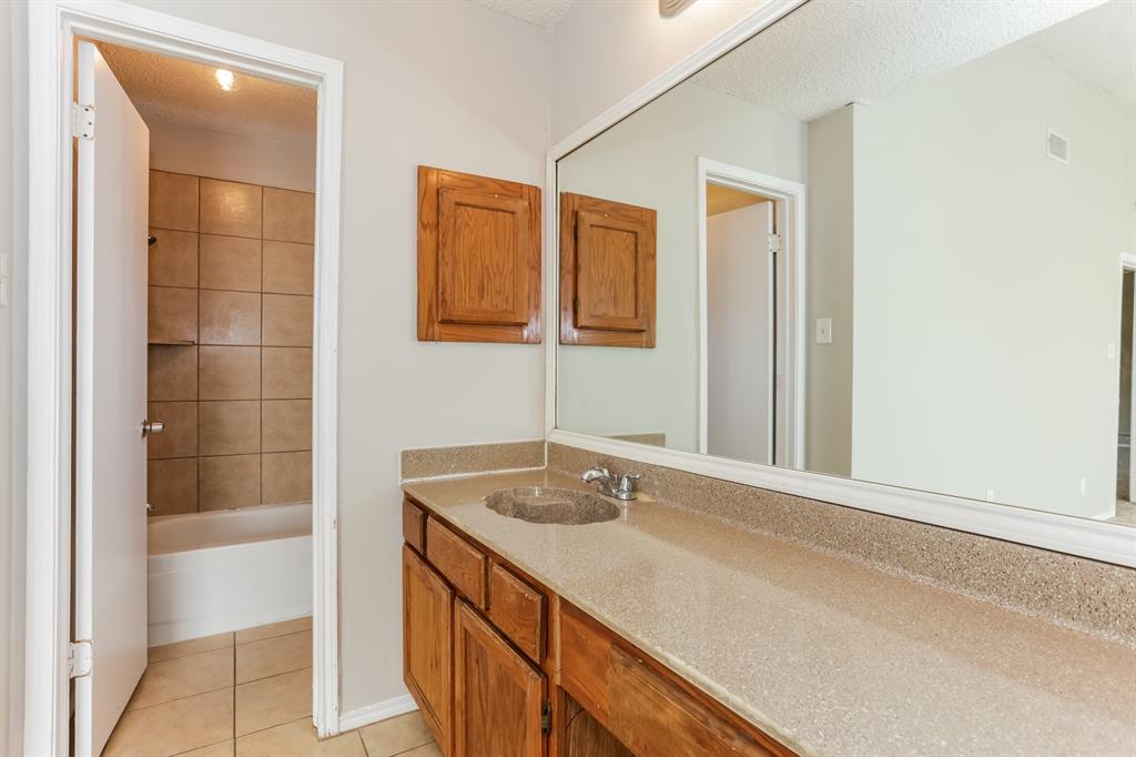 Colonial Estates - Residential Lease