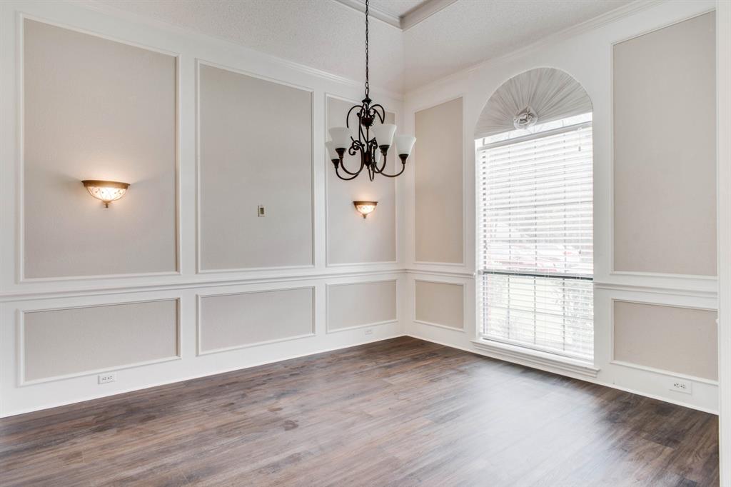 123 Winding Hollow Lane