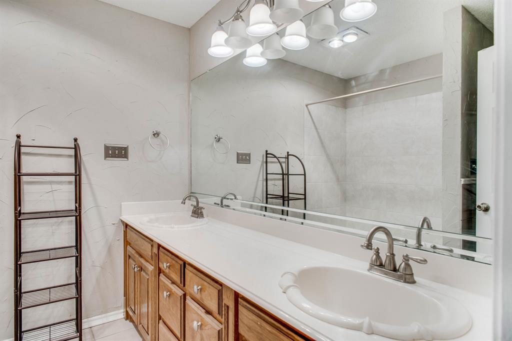 Village At Cottonwood Creek Sec 01 - Residential Lease