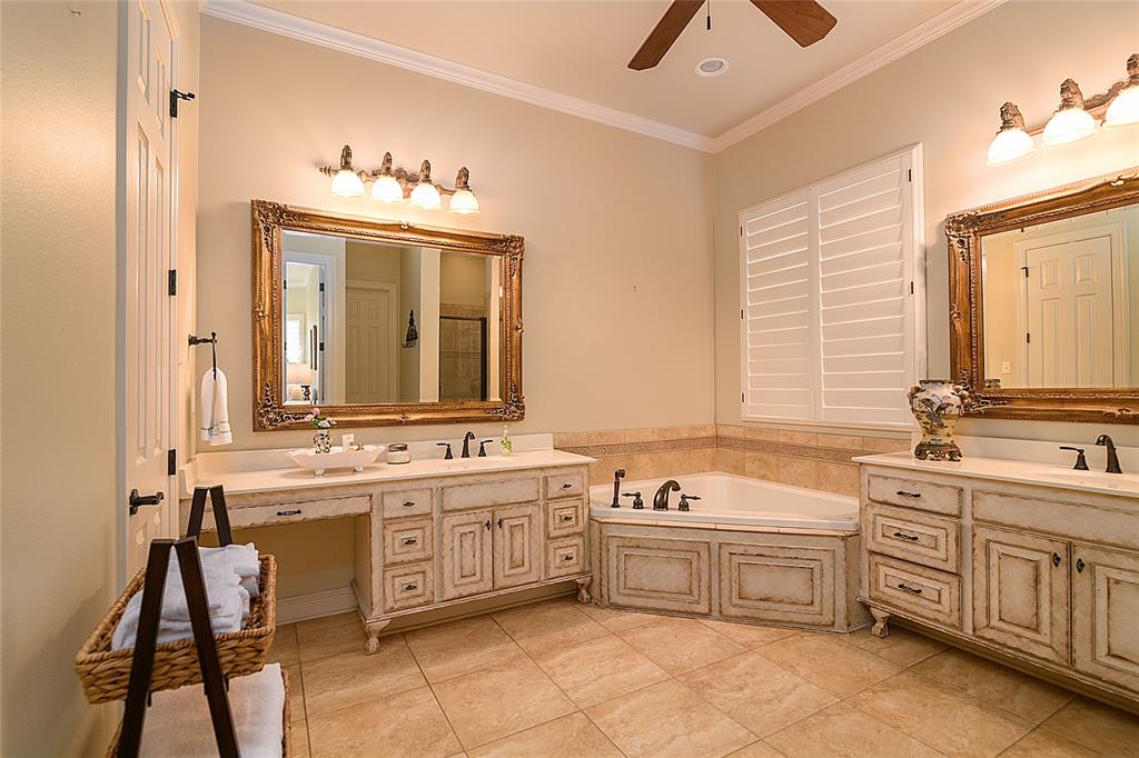 Lakeside On Long Lake - Residential