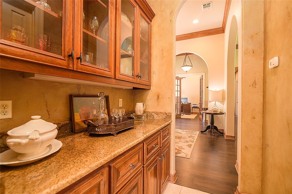 Lakeside On Long Lake - Residential