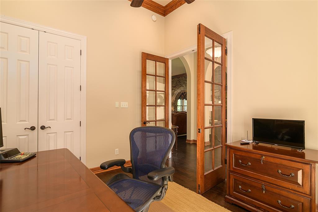 Lakeside On Long Lake - Residential