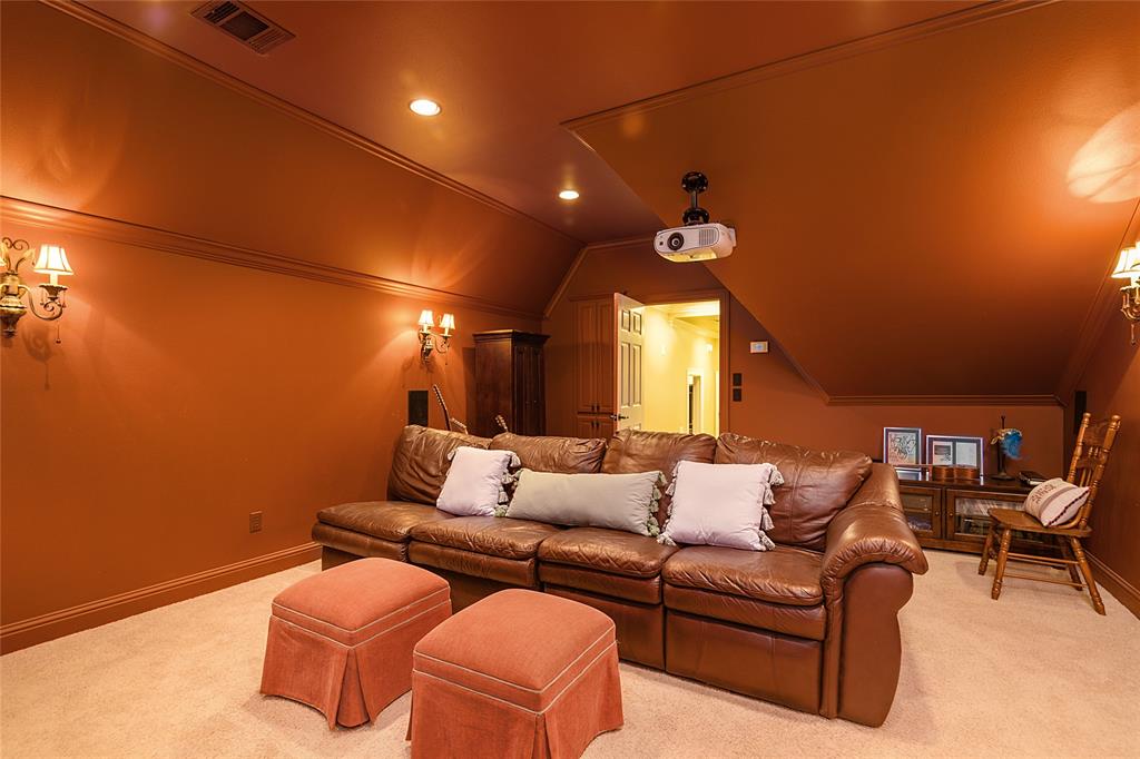 Lakeside On Long Lake - Residential