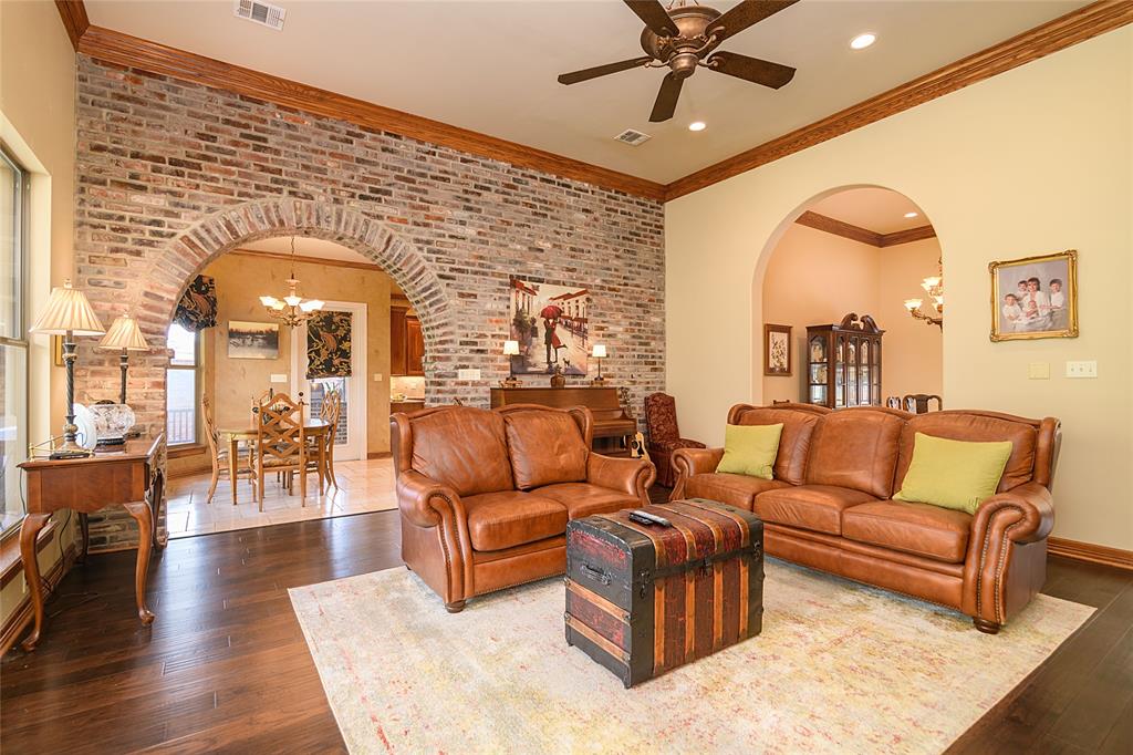 Lakeside On Long Lake - Residential