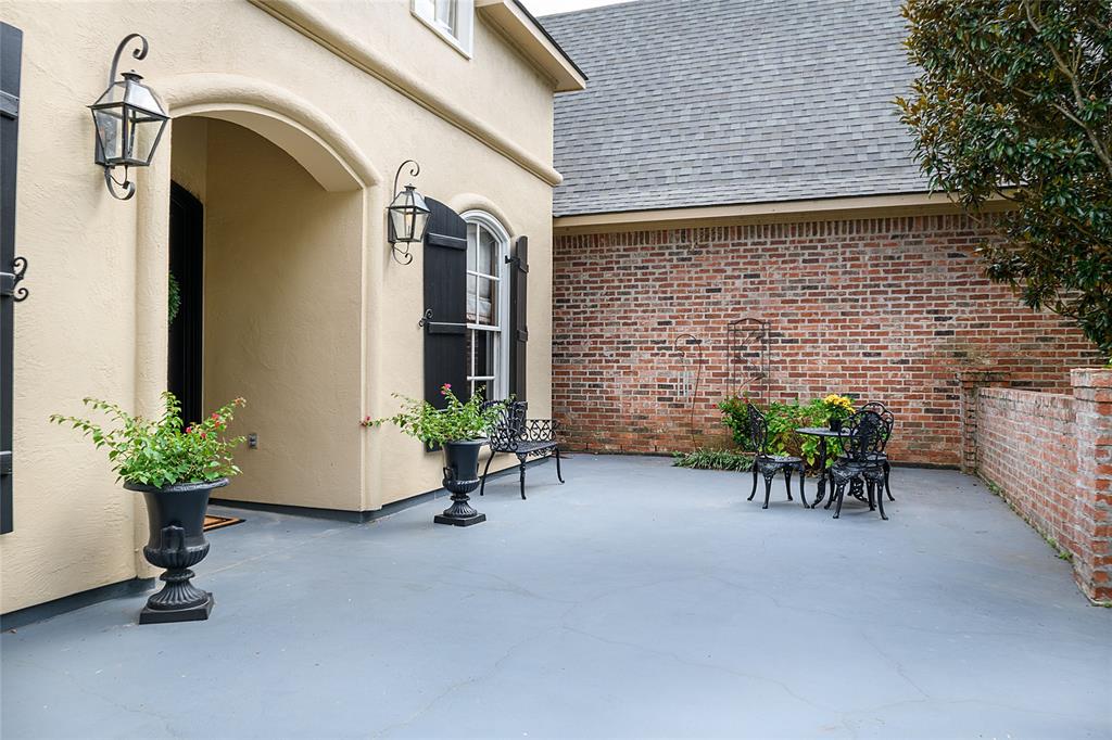 Lakeside On Long Lake - Residential