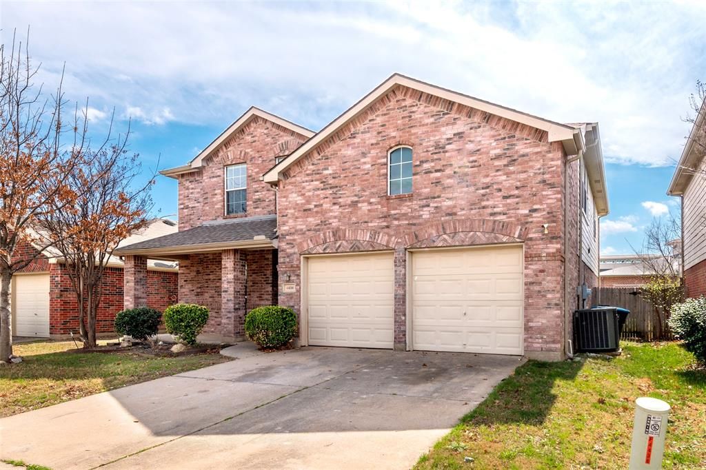 Photo of 4436 Westbend Lane, Fort Worth, TX 76244 (MLS # 21258370)