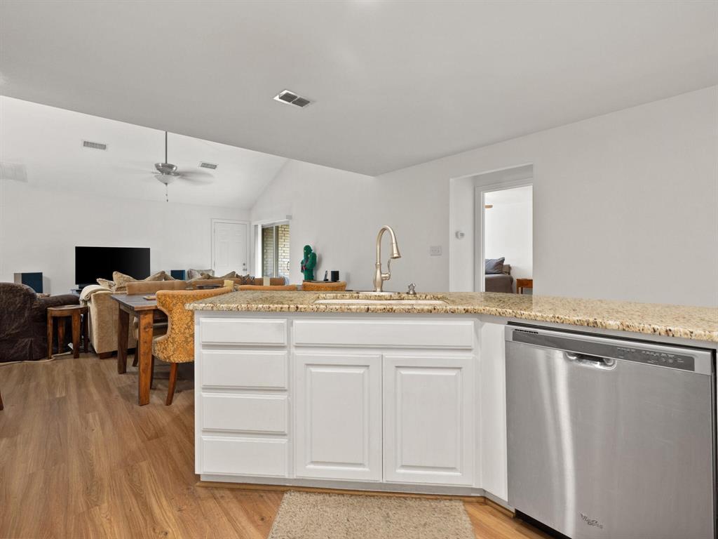 Country Day Estates - Residential Lease