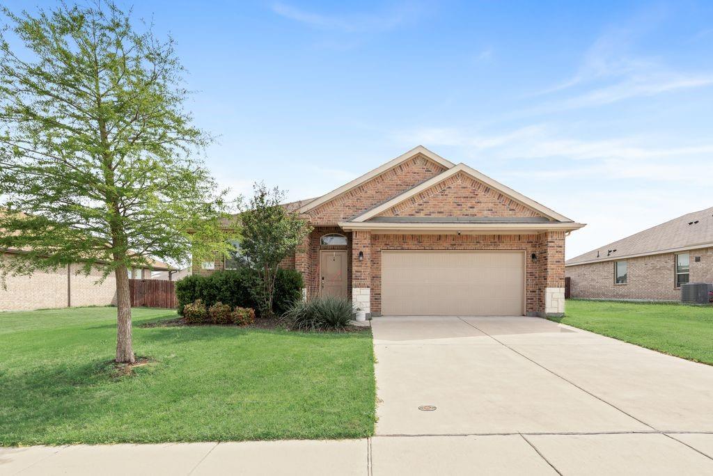 444 Windsail Ln, Azle, TX, 76020