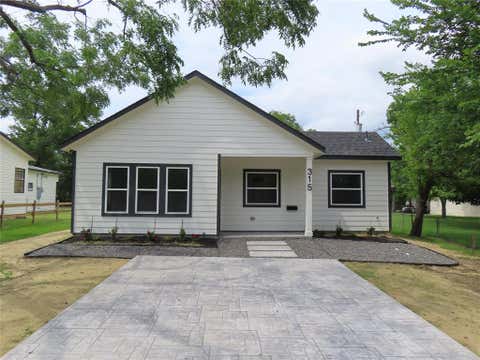 Photo of 315 E Orville Street, Wills Point, TX 75169 (MLS # 21292301)
