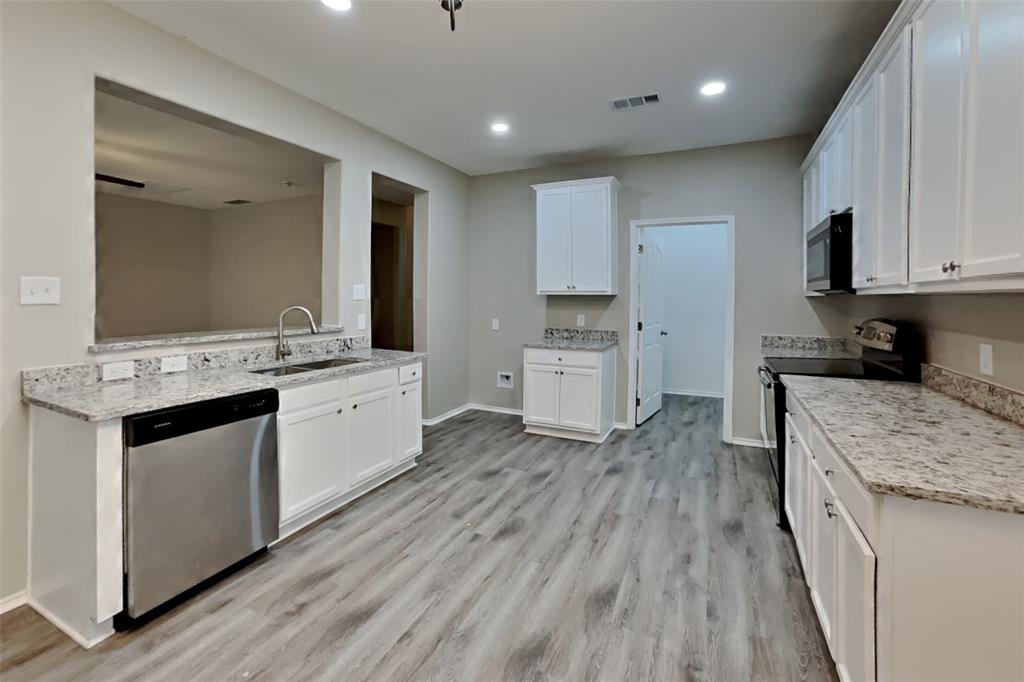 Fossil Hill Estates - Residential Lease