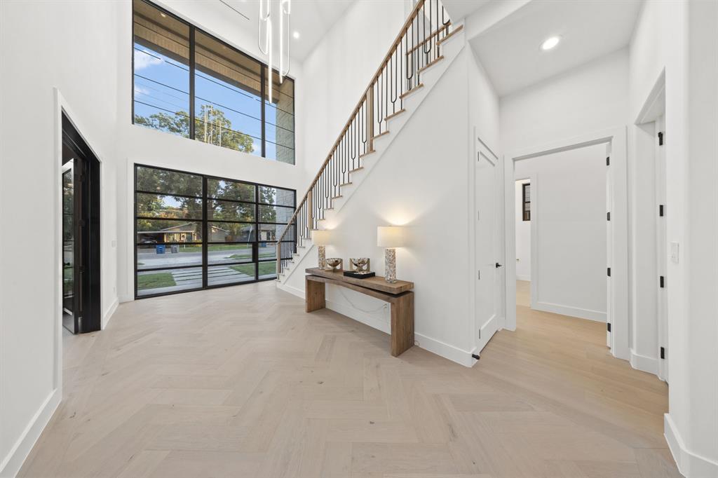 6475 Trammel Drive