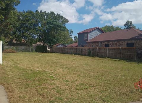 Photo of 502 S Glasgow Drive, Dallas, TX 75223 (MLS # 21093604) Photo of 502 S Glasgow Drive, Dallas, TX 75223 (MLS # 21093604)