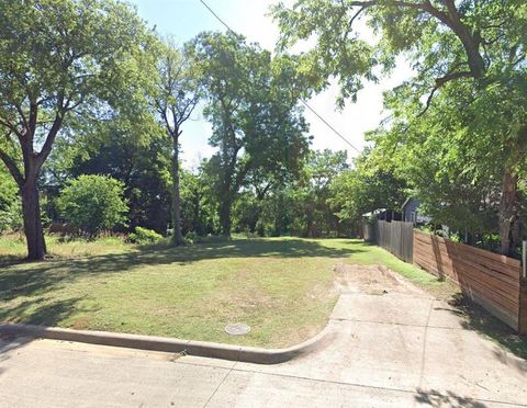 224 Landis Street Dallas TX 75203