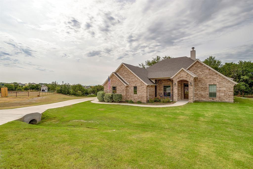 404 Lacey Oak Court