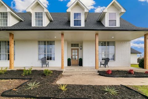 6112 Moss Rose Lane Aubrey TX 76227