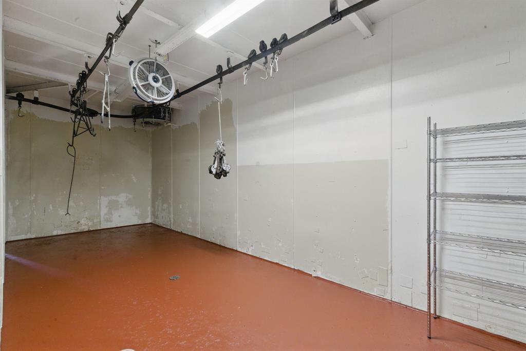 H&Tc 227 - Commercial Sale