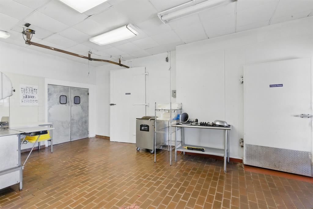 H&Tc 227 - Commercial Sale