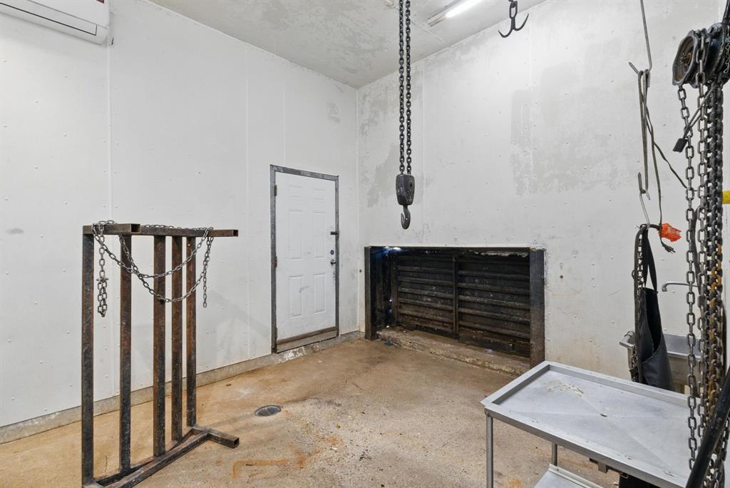 H&Tc 227 - Commercial Sale