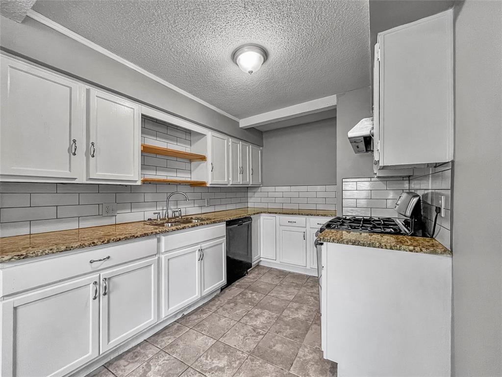 Deerpath Village 03 - Residential Lease