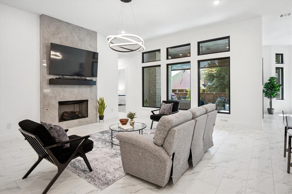 8305 Caballo Drive