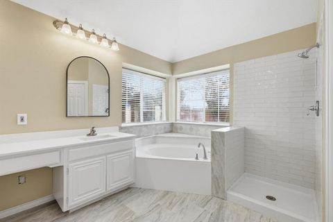 Tiny photo for 6204 Kingswood Drive, Arlington, TX 76001 (MLS # 21200187)