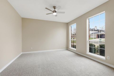 Tiny photo for 6204 Kingswood Drive, Arlington, TX 76001 (MLS # 21200187)