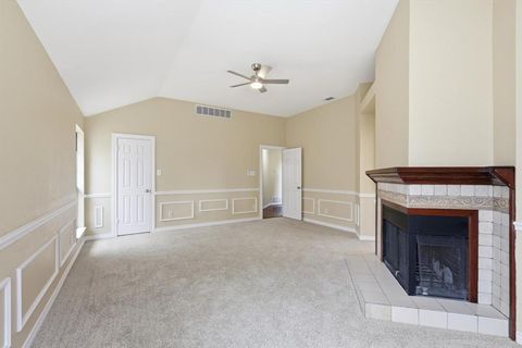 Tiny photo for 6204 Kingswood Drive, Arlington, TX 76001 (MLS # 21200187)