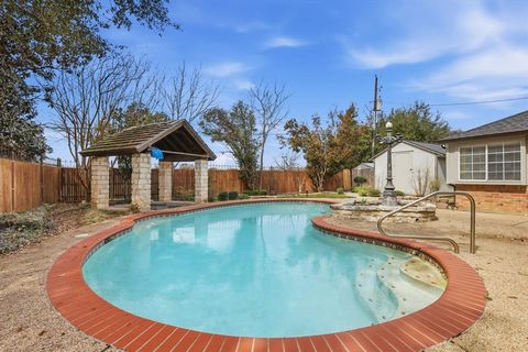 Tiny photo for 6204 Kingswood Drive, Arlington, TX 76001 (MLS # 21200187)