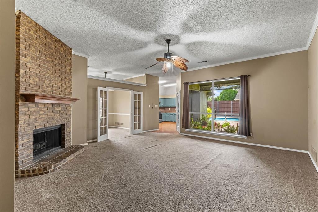2037 Vista Drive