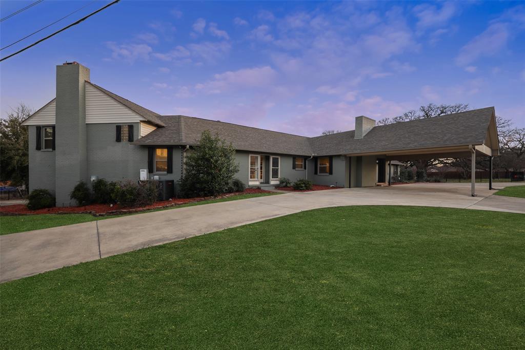 928 N Irving Heights Drive
