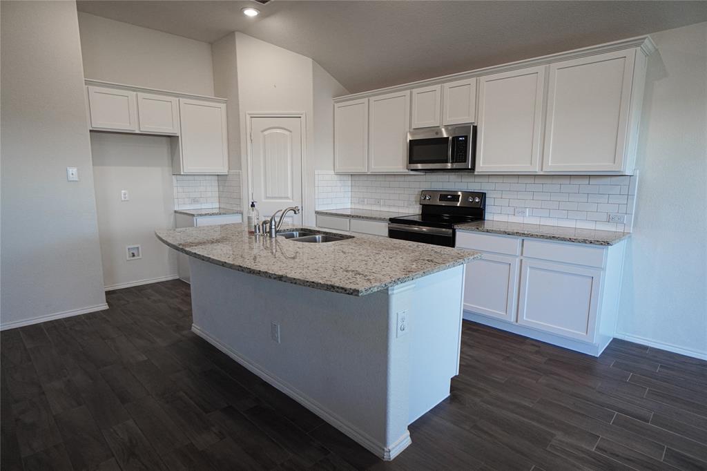 The Reserve At Chamberlain Cro - Residential Lease