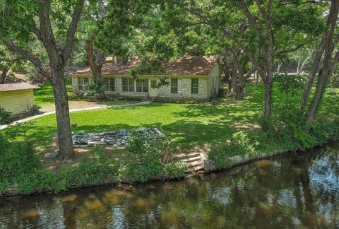 Tiny photo for 4703 Laguna Lane, Austin, TX 78746 (MLS # 20988775)