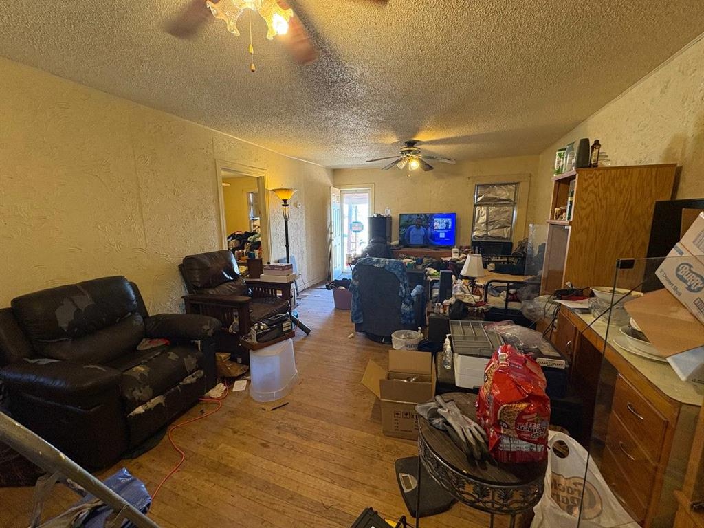 316 E Broadway Street