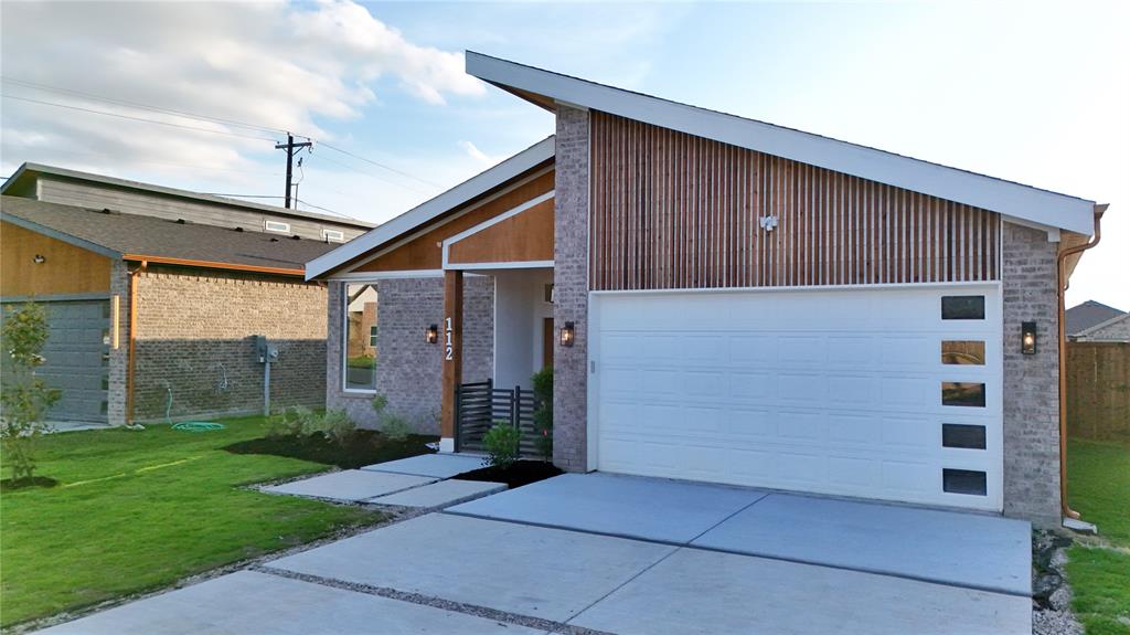 112 Hesed Street