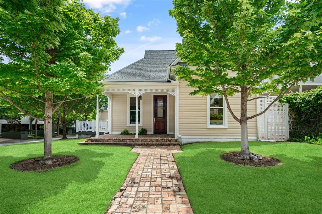 Oak Lawn Place - Residential