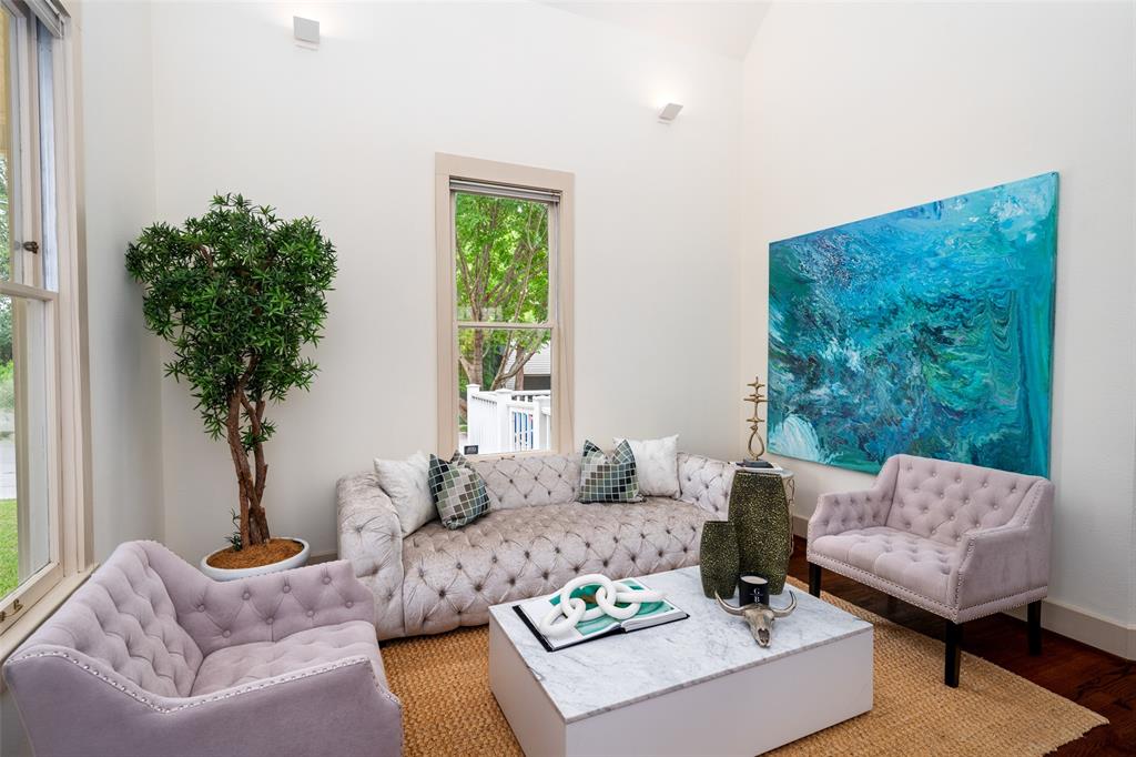 Oak Lawn Place - Residential