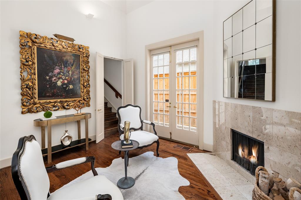 Oak Lawn Place - Residential