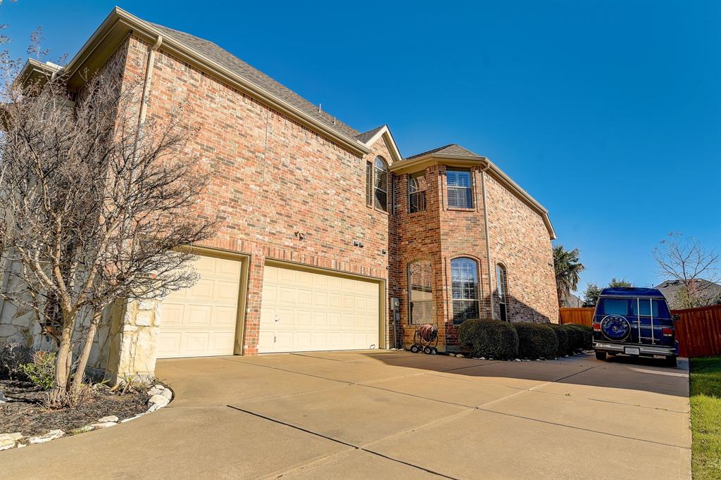 Bella Vista At Mira Lagos - Residential