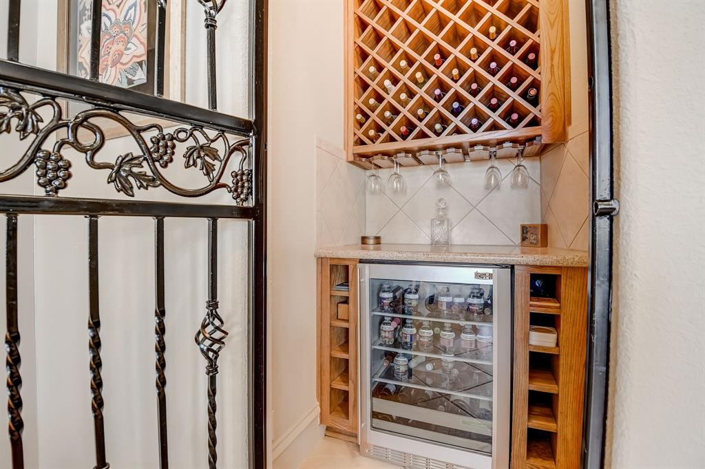 Bella Vista At Mira Lagos - Residential