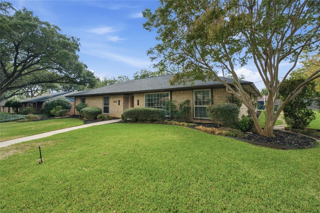 2612 Briarcove Drive