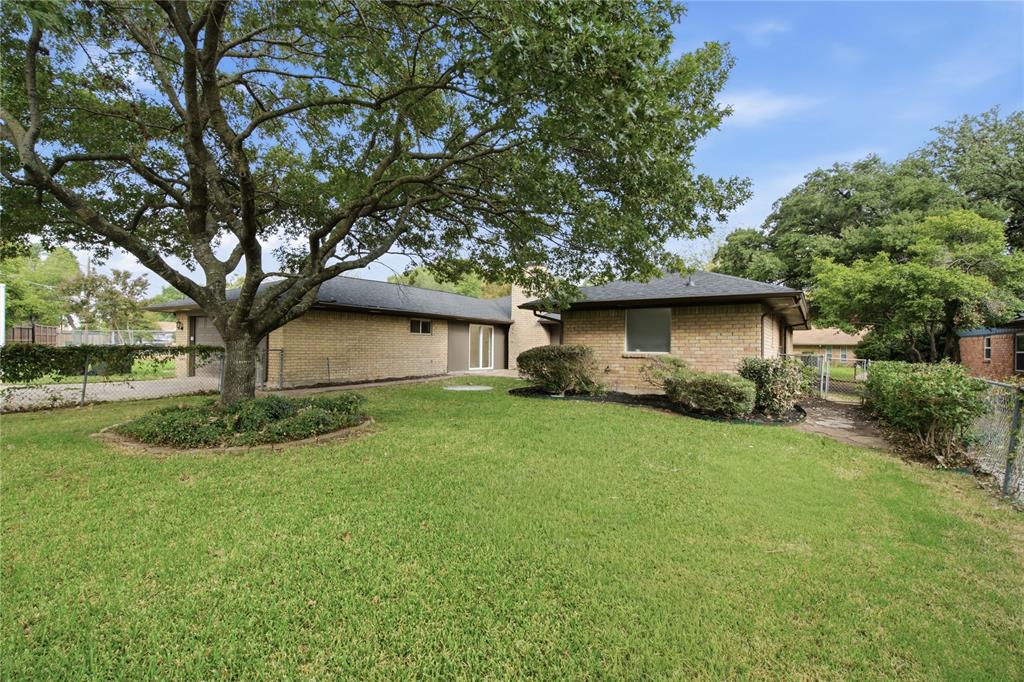 2612 Briarcove Drive