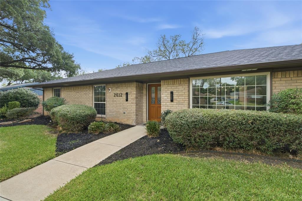 2612 Briarcove Drive