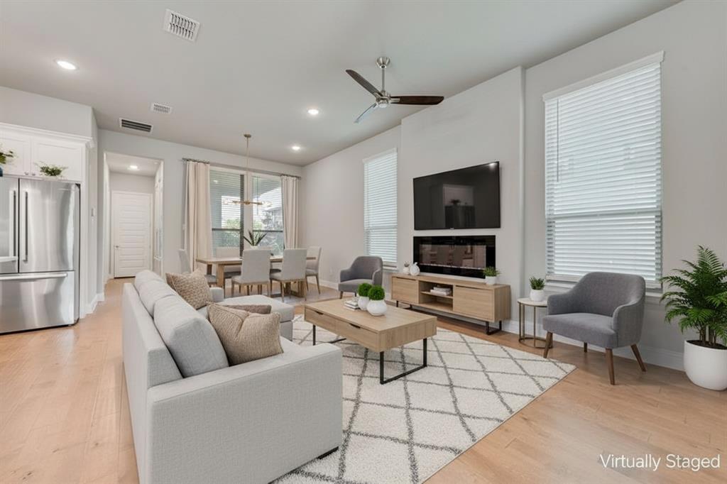 4111 Runway Mews
